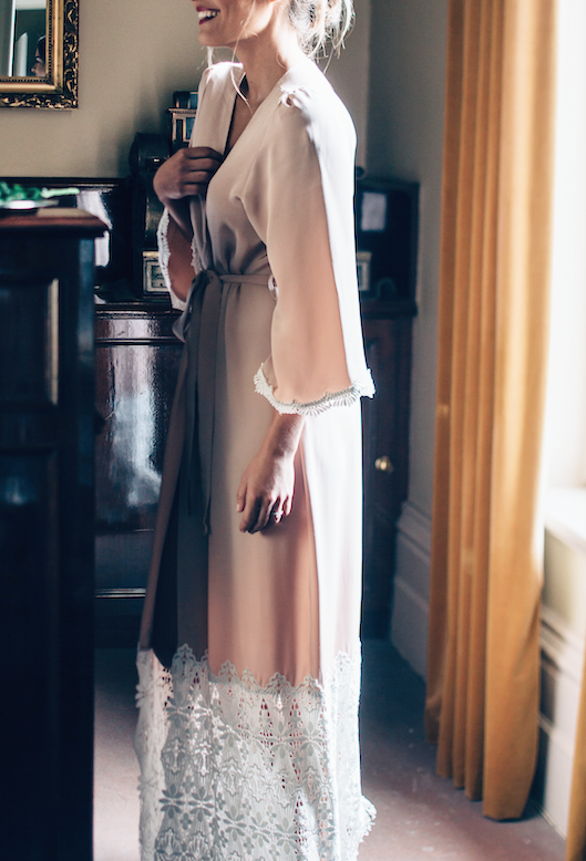 Robe No.7 in Cameo